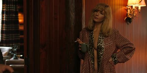 Naked Kelly Reilly In Yellowstone