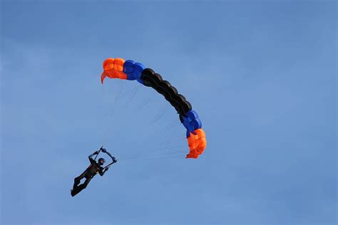 Hd Wallpaper Parachute Skydive Parachutist Flight Summer