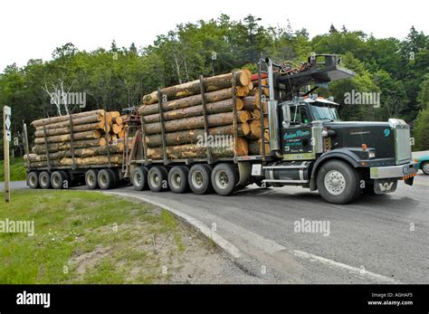Michigan Upper Peninsula Logging Truck Hi Res Stock Photography And