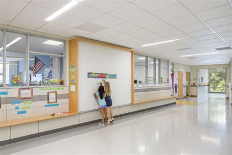 Bancroft Elementary School Hallway Design By Smma Outdoor Classroom