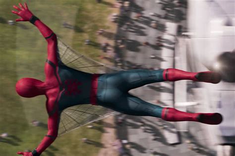 See The New Suit In Latest ‘spider Man Homecoming’ Trailer