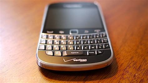 Blackberry Bold 9930 Review The Verge