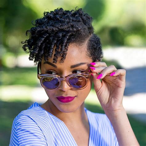 Fiery tight curls pixie cut. 28 Curly Pixie Cuts That Are Perfect for Fall 2017 - Glamour