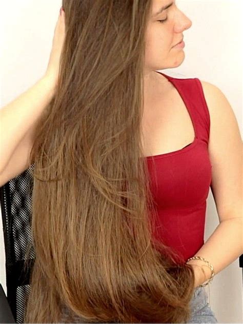 Video Office Rapunzel In Long Hair Styles Long Hair Play Bun Hairstyles For Long Hair