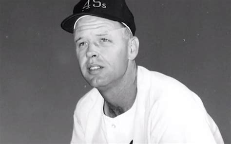 ken johnson only pitcher to lose nine inning no hitter dies at age 82