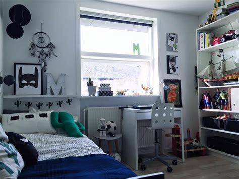 How To Decorate A 6 Year Old Boy Room Leadersrooms