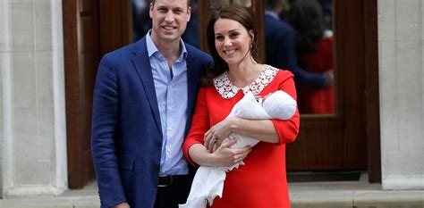 William detalló que charlotte, de nueve meses, es fácil de tratar. El tercer hijo del príncipe William y Kate Middleton ya ...