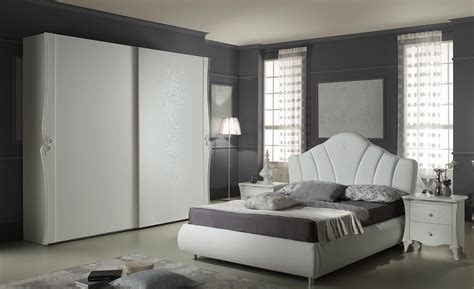 Einrichtungsstil festlegen, sich für ein bestimmtes farbschema. Schlafzimmer Doria in weiss elegant Moderne Möbel 4tlg ...