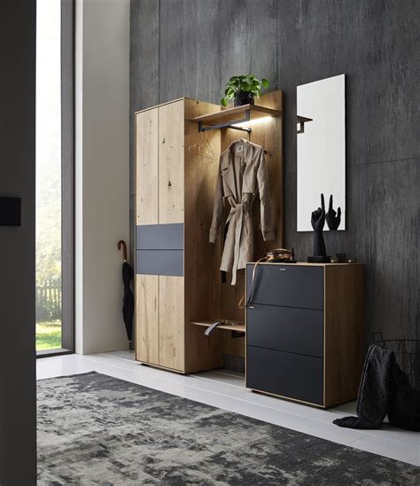 Ønsket om en god, dyp søvn er ofte funksjonen i et soverom, men samtidig har det en praktisk oppgave med. RUNA Garderoben Kombi Nr. 112 | Garderobe, Garderobe modern