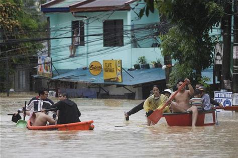 7 Dead As Typhoon Vamco Triggers Philippine Capitals Worst Floods In