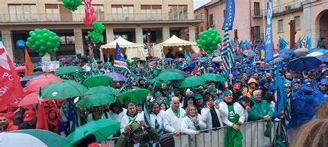 Litalia è Fondata Sul Lavoro Cgil Cisl E Uil Di Lecce Alla Festa