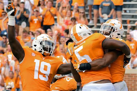 Tennessee Vols Football Roll Over East Tennessee State 59 3