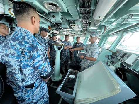 Lawatan Ke Pangkalan Tentera Laut Diraja Malaysia Lumut