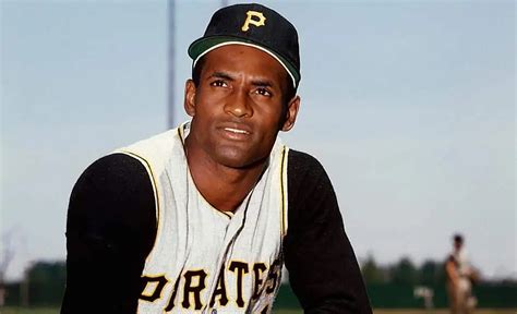 Roberto Clemente Bio Remembering A Pittsburgh Pirates Legend Pro