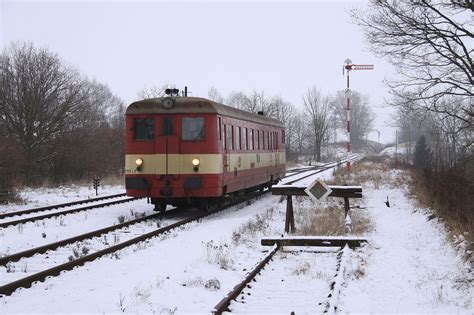 831 is a general purpose code. 831 117 of ČD at Pocinovice