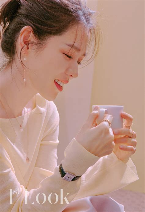 Son Ye Jin ‘pretty Sister’ Image Display K Star Holic