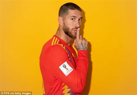 New hair cut sergio ramos 2015. Sergio Ramos and Spain team-mates pose for amusing World ...