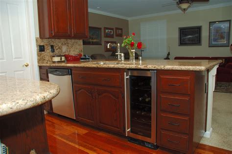 How to refinish kitchen cabinets executive touch painters. Kitchen Cabinet Refinishing - Comwest Construction