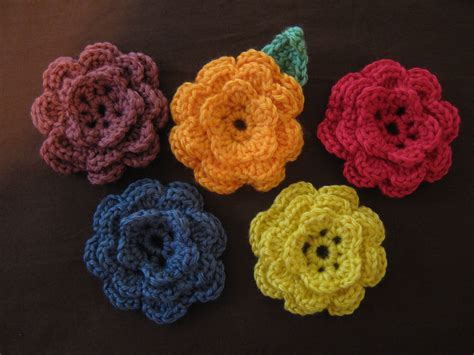 How To Crochet A Flower Part 1 Tutorial De Flor Em Crochê Padrões De Flores De Crochê Fazer