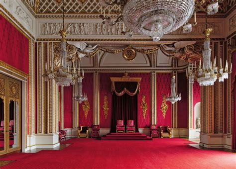 Peek Inside Buckingham Palaces Private And Unseen Rooms 1stdibs