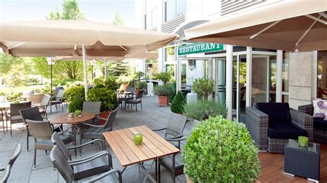 Schön an diesem deal ist, dass das frühstück bereits inkludiert ist. Holiday Inn Düsseldorf-Neuss Neuss Convention