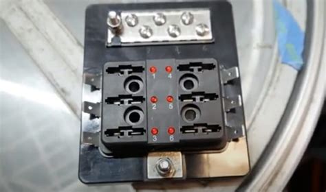 How To Wire An Auxiliary Fuse Box Step By Step Guide