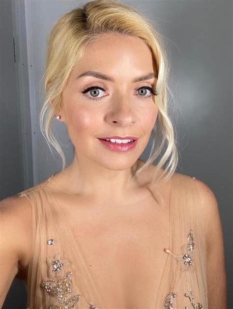 Dancing On Ice’s Holly Willoughby Flashes Cleavage As She Hosts In ‘real Life Disney Princess