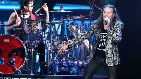 Mexican Rock Band Maná Books Record Seventh Show at the Forum - NBC Los ...