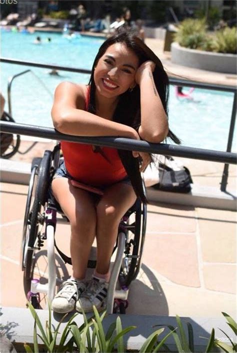 Pin By Takis Pete On Wheelchair Beauties Wheelchair Women Spinal