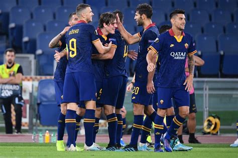 Create and share your own fifa 21 ultimate team squad. Tolak Berikan Lisensi, AS Roma Takkan Muncul di Gim FIFA ...