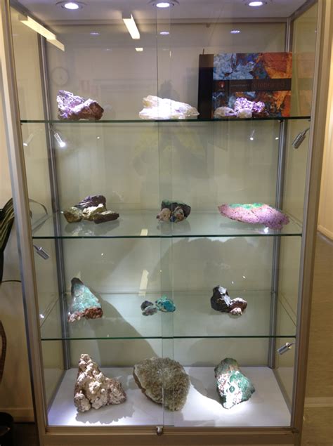 Rock And Mineral Display Case A Buyers Guide Showfront Collectors