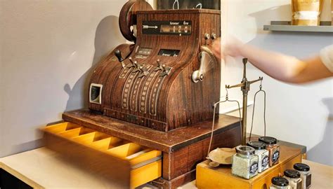 Choosing between a cash register and a POS system for your business