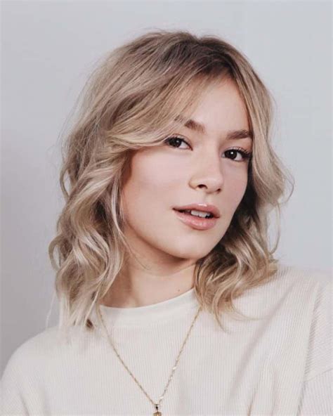 Here are 3 gorgeous lob haircuts ideas between lob haircut with layers, choppy lob straight hair but first you need to know lob haircut meaning , so the lob haircut definition is a lob or a long bob. Lob Haircuts - 29 Ideas How to Style a Lob in 2021