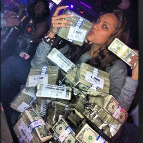 Strippers Showing Off Their Money Pics Izismile