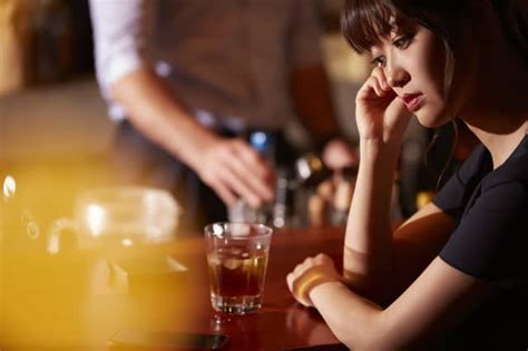 アルコール度数が低いカクテルの特徴 お酒に弱い女性がデートで失敗しないために アラサー婚活web