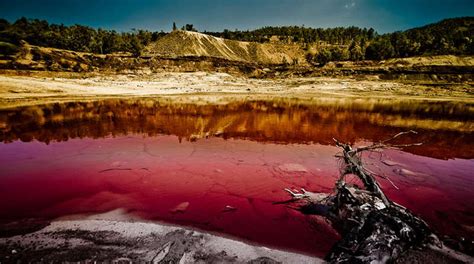 Río Tinto Este Lugar En España Tiene Sus Aguas De Color Rojo Vamos