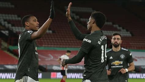 Selain itu, jika kalah, mereka bisa digusur oleh sang lawan sheffield, yang saat ini memiliki 44 poin. Kết quả Sheffield Utd vs MU, Kết quả bóng đá - VietNamNet
