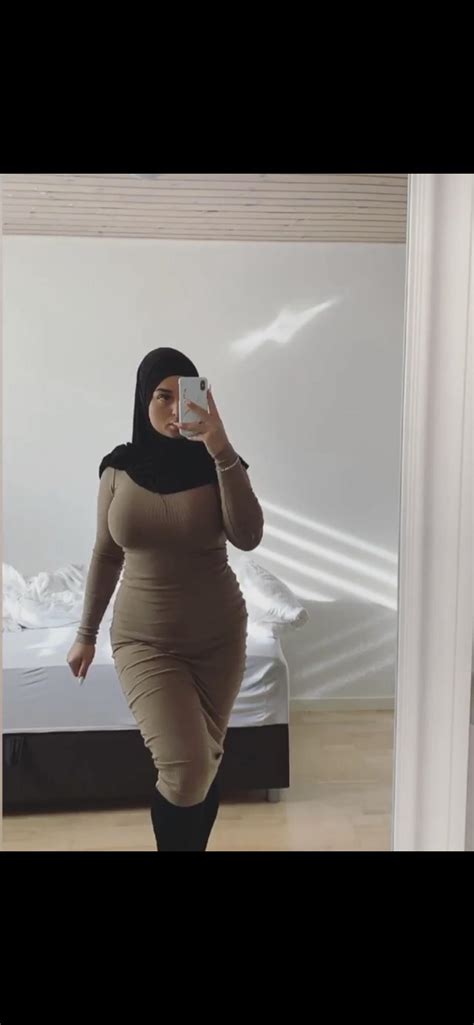 Busty Hijabi Slut Hijabixxx