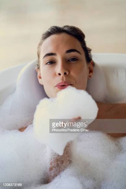Bathtub Woman Close Up Photos And Premium High Res Pictures Getty Images