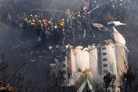 Nepal Llora A Las Víctimas Del Accidente Aéreo Galería Fotográfica Agencia Peruana De