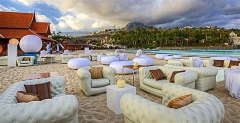 A wide variety of giant inflatable sofa options are available to you, there are 384 suppliers who sells giant inflatable sofa on alibaba.com, mainly located in asia. Inflatable Sofa Suppliers | Blow Up Garden Party Furniture