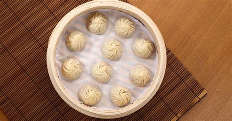 They're handmade with such precision that they often strike us as the same exact dumpling recurring infinitely, albeit deliciously. Soup dumpling specialist Din Tai Fung opens at Aria in ...