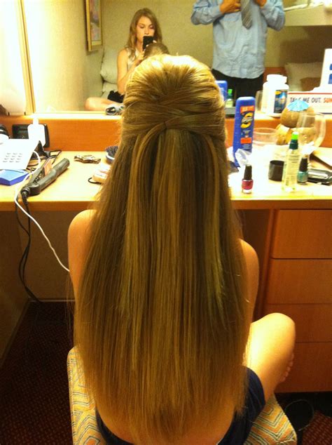 In fact, they're even easier to recreate in this case. Straight Hairstyles Medium Prom 35 Fetching Hairstyles For ...