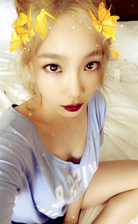 Taeyeon’s Latest Selfie With Deep Red Lipstick Has Fans Going Bonkers A Recent Photo Of Taeyeon