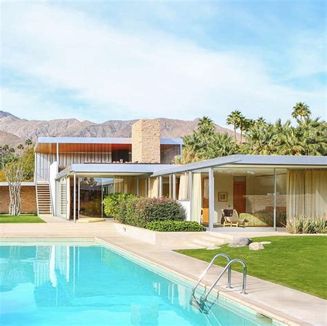 Neutras Kaufmann House Epitomises Desert Modernism In Palm Springs