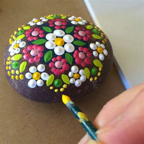 Diy Ideas Of Painted Rocks With Inspirational Picture And Words Painted Rocks Rock