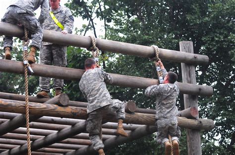 Soldiers Take On Air Assault Course Article The United States Army