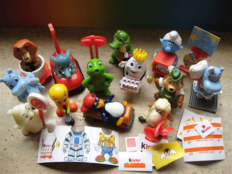 40 Years Funny Versary Complete Set With Paper Kinder Surprise Egg