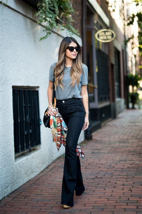 22 Chicest Ways To Wear Flared Jeans Pretty Designs Fashion Style