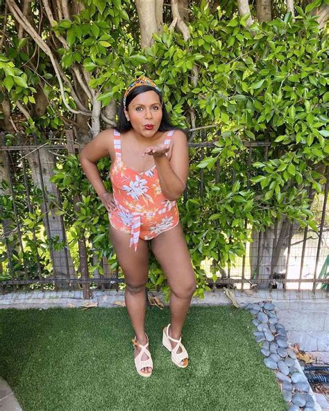 Mindy Kaling Says Goodbye To Summer With An Instagram Swimsuit